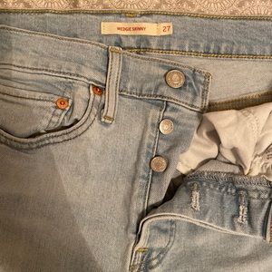 Levi jeans